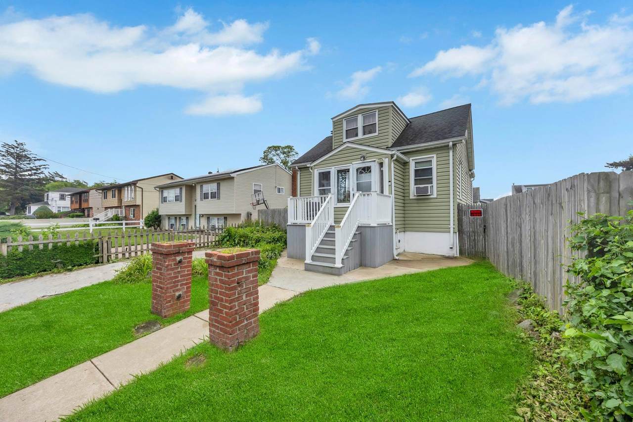 331 44th Street - Photo 1