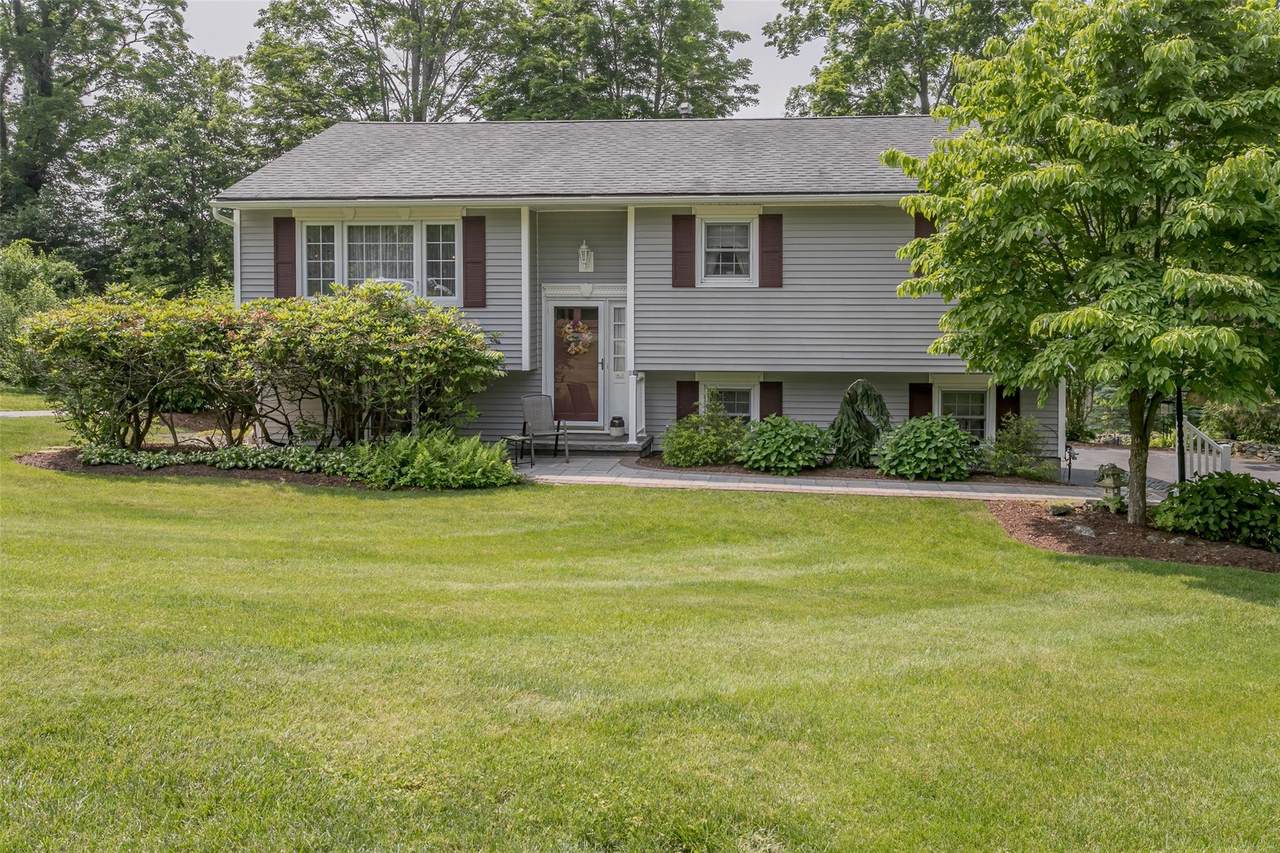2 Valley View Circle - Photo 1