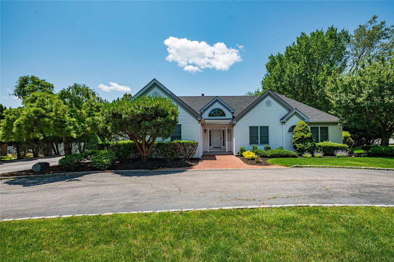31 Elderwood Drive - Photo 1