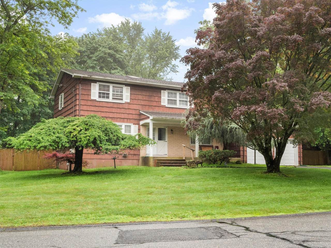14 Ann Boulevard - Photo 1