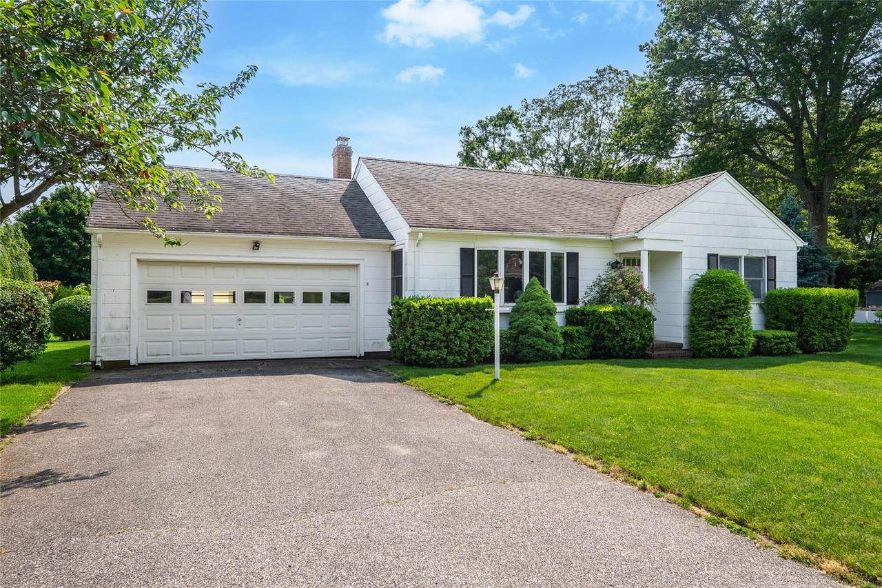 3000 Pequash Avenue - Photo 1