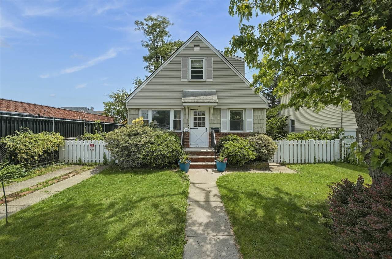 9911 213th Street - Photo 1