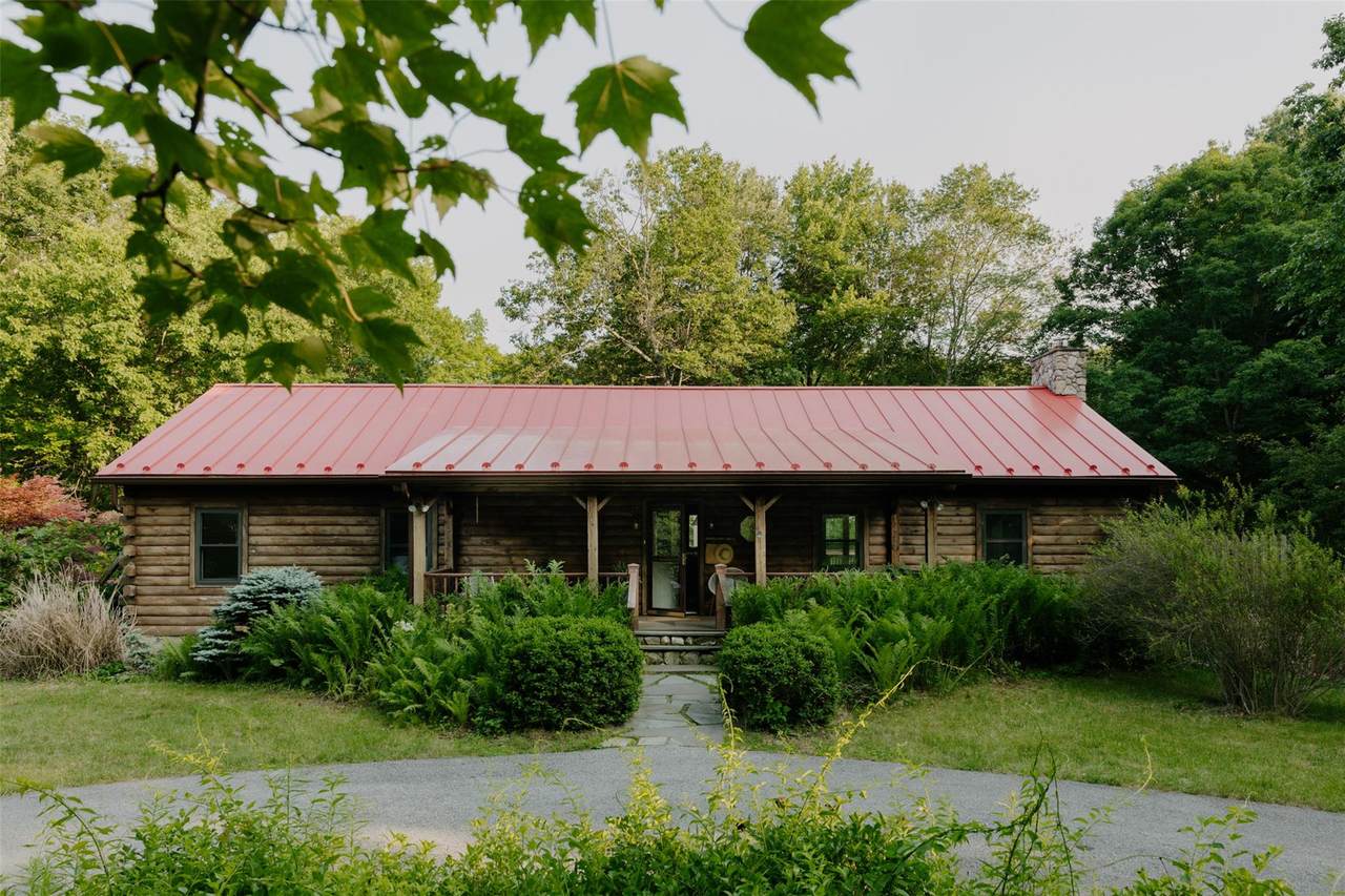 328 Zipfeldburg Road - Photo 1