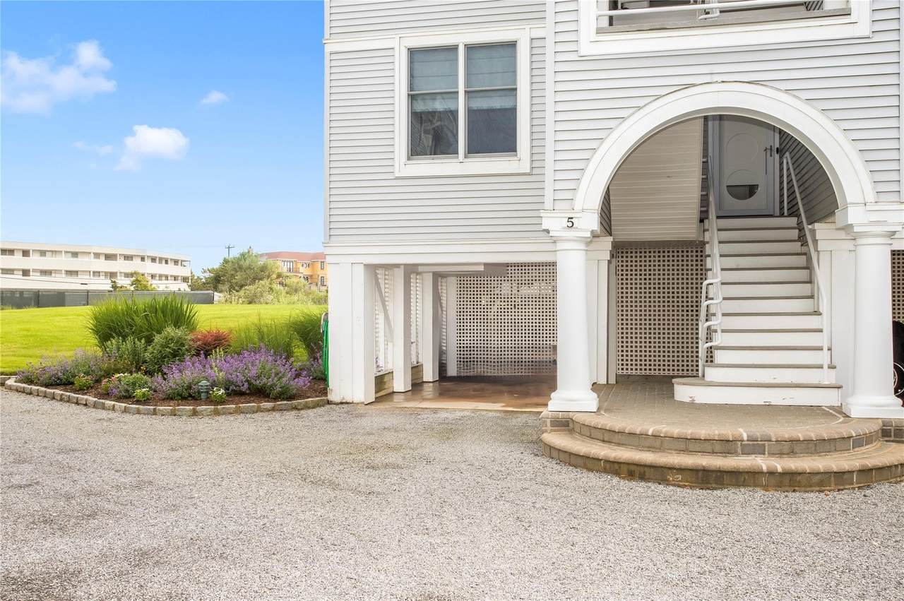 580 Dune Road - Photo 1