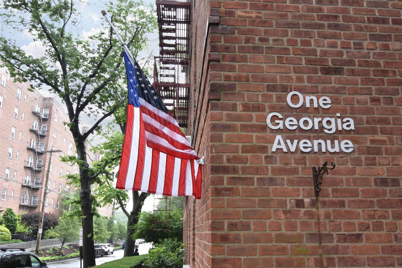 1 Georgia Avenue - Photo 1
