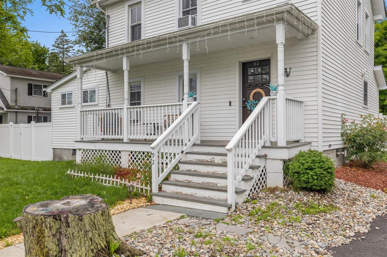 92 Railroad Avenue - Photo 1