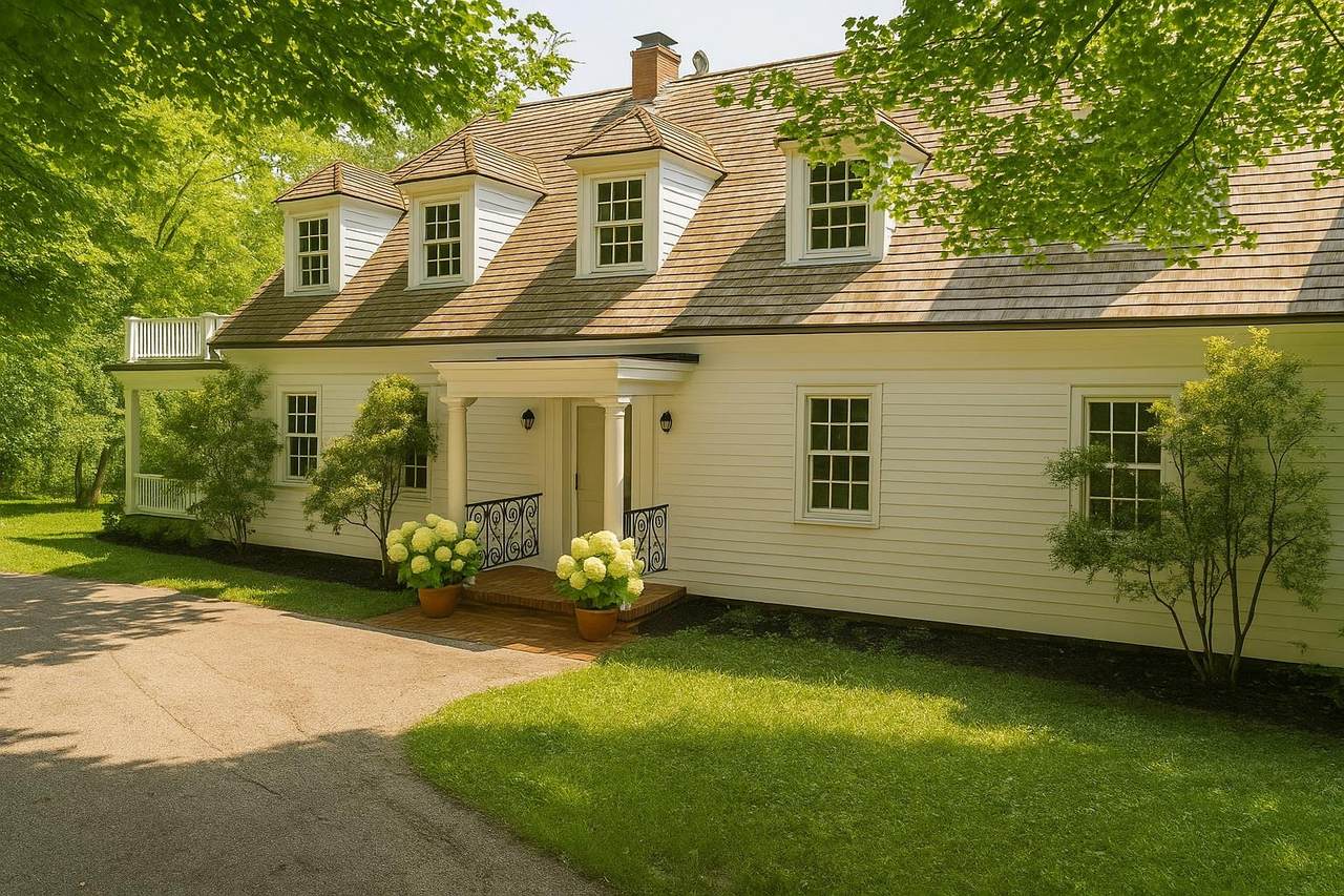 783 Clove Road - Photo 1