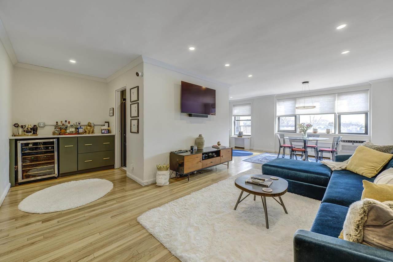 5 Birchwood Court - Photo 1