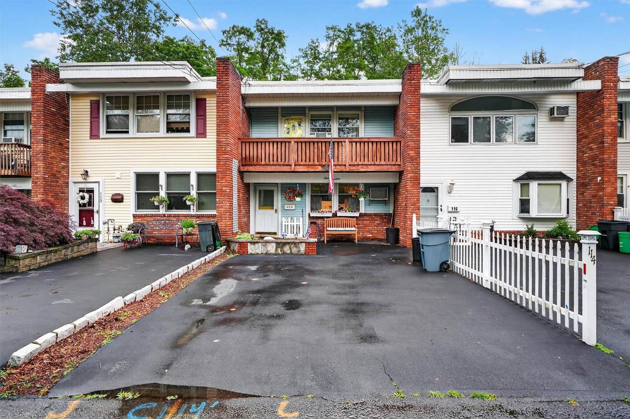 114 Halgren Crescent - Photo 1