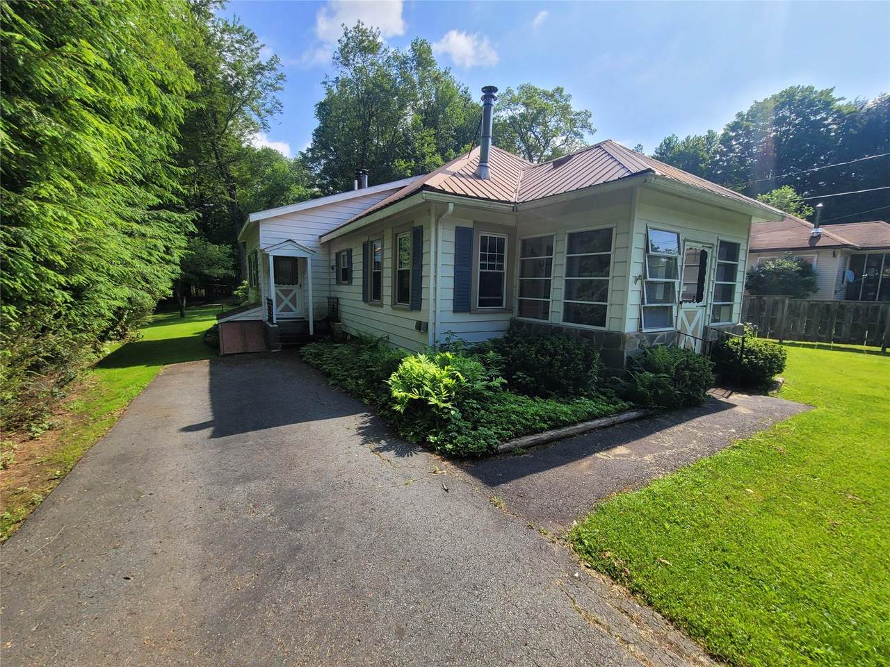 1485 Briscoe Road - Photo 1