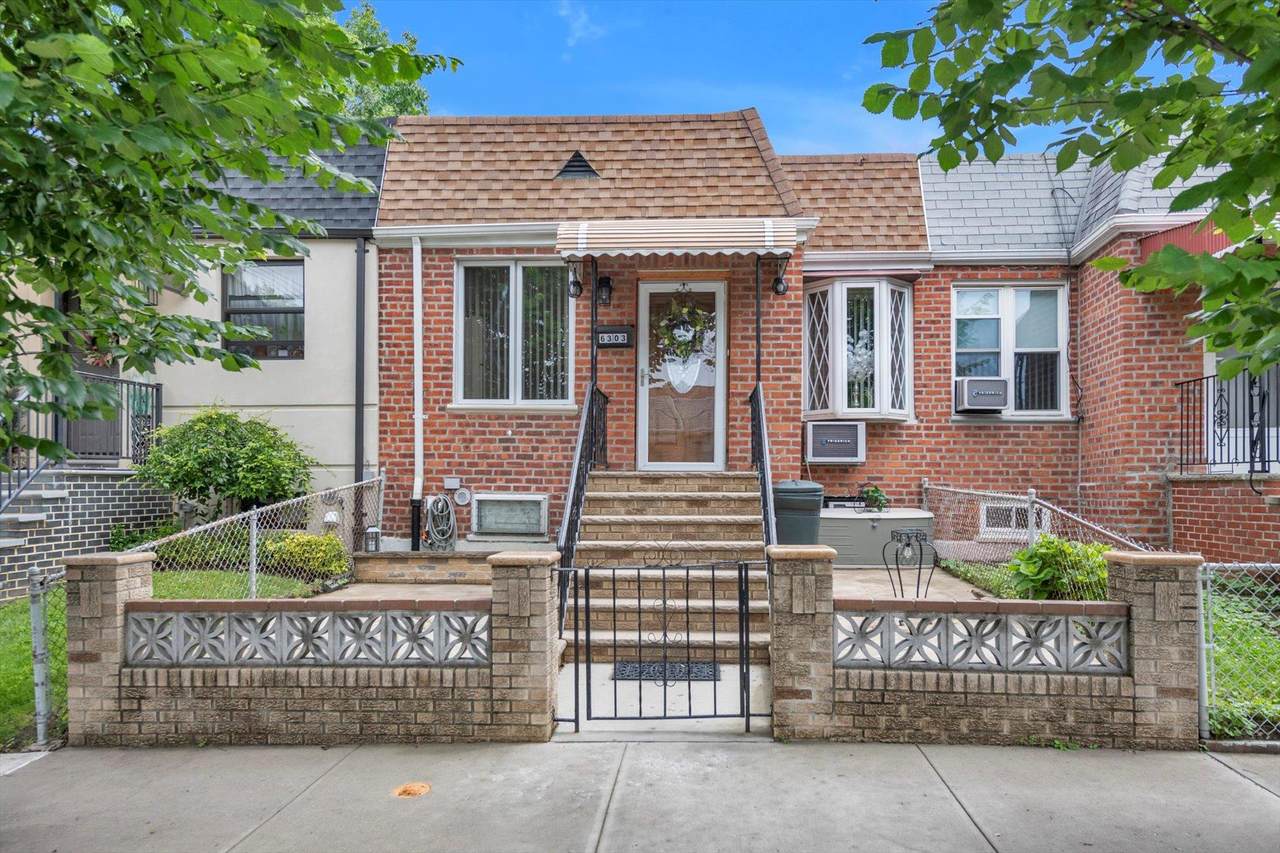 6303 74th Street - Photo 1