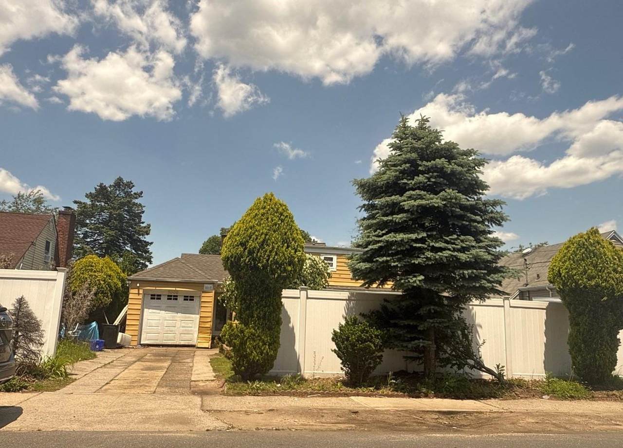 1009 Centennial Avenue - Photo 1