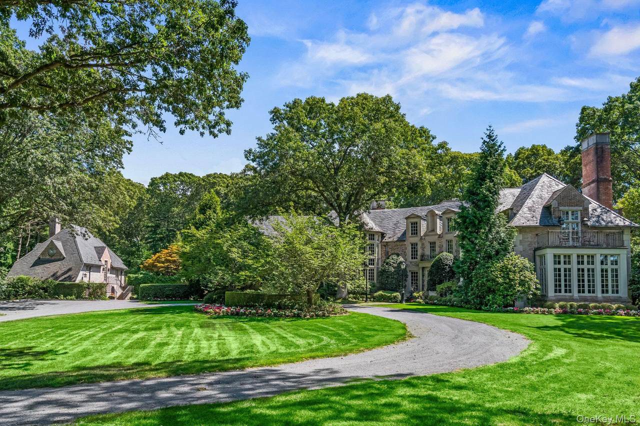 4 Red Fox Lane - Photo 1