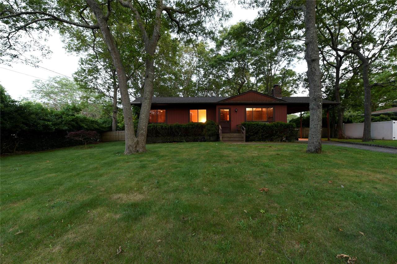 17 Hubbard Lane - Photo 1