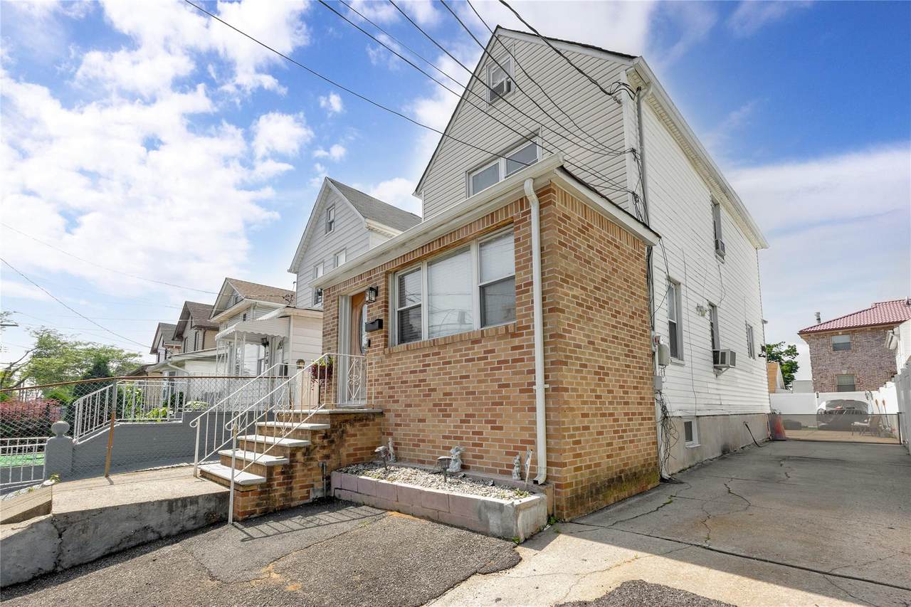 12311 115th Avenue - Photo 1