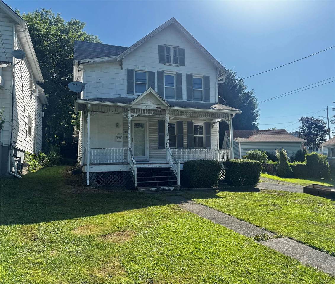 99 Bridge Street - Photo 1