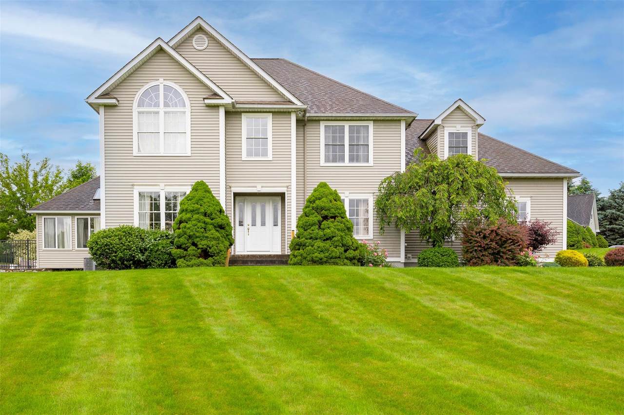 7 Frog Hollow Road - Photo 1