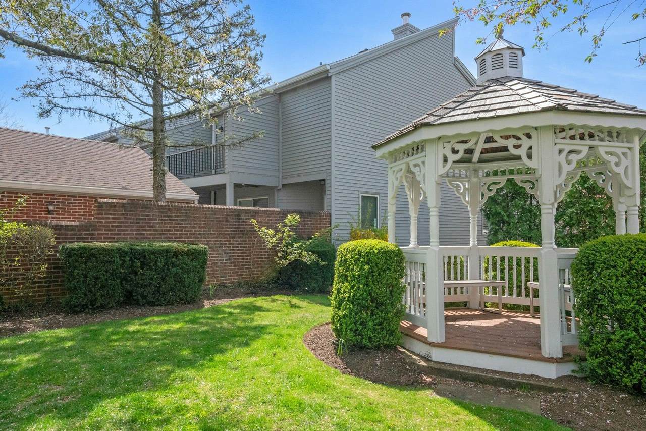 60 Waterside Close - Photo 1