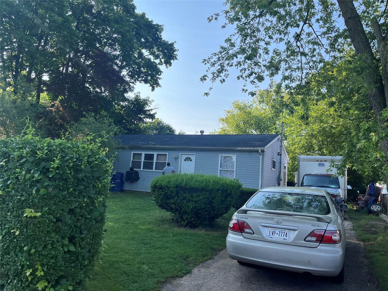 40 Bradley Street - Photo 1