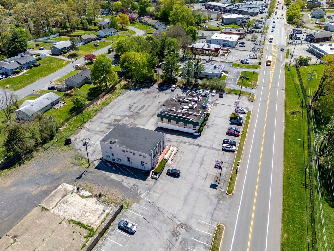 345-351 Windsor Highway - Photo 1