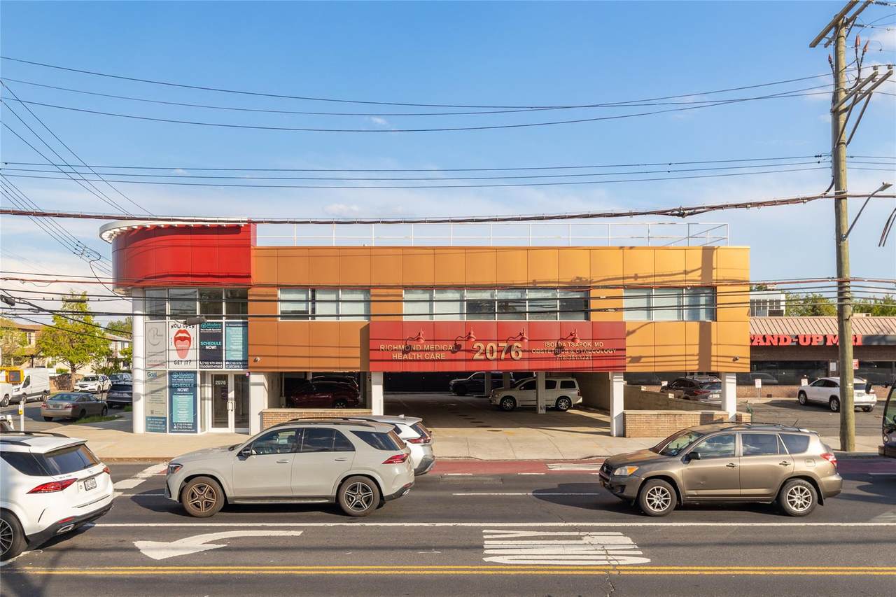 2076 Hylan Boulevard - Photo 1