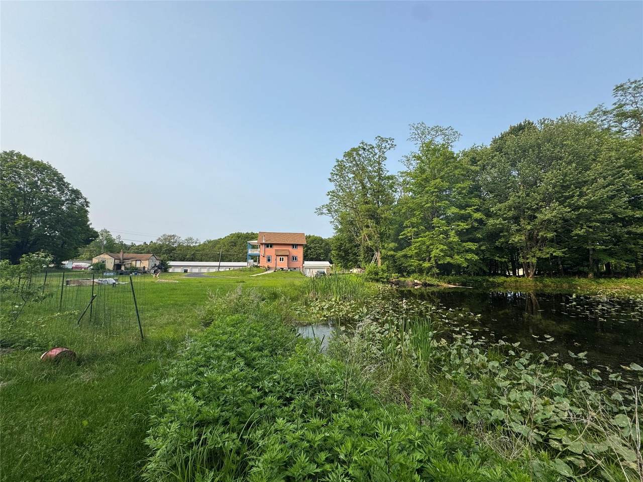 3 Old Country Road - Photo 1