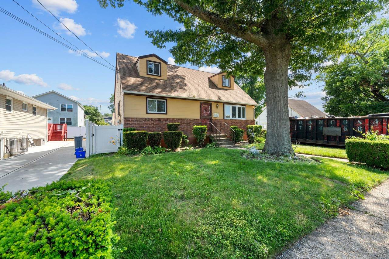 182 Frederick Avenue - Photo 1