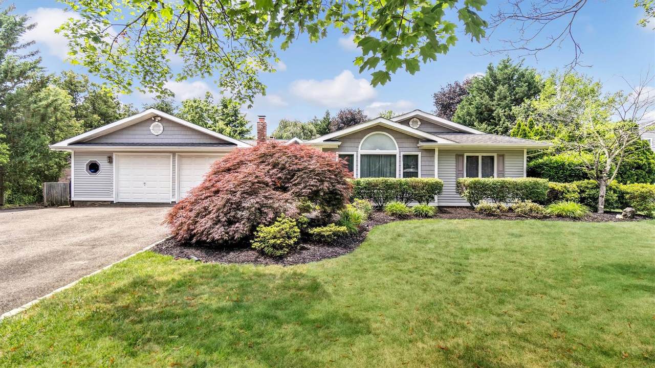 12 Hasting Drive - Photo 1