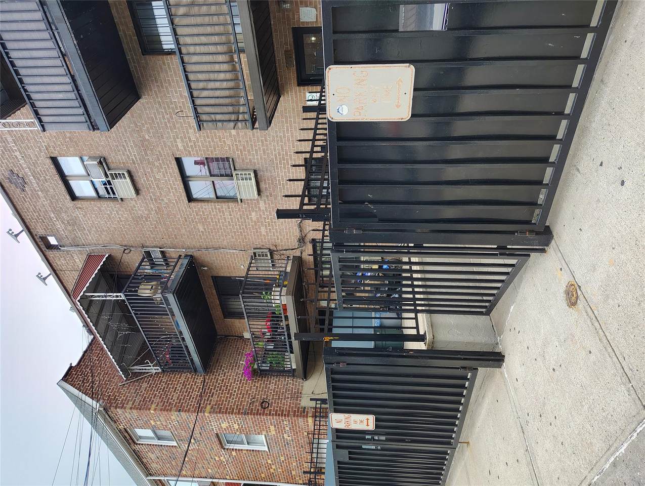 5611 Van Cleef Street - Photo 1