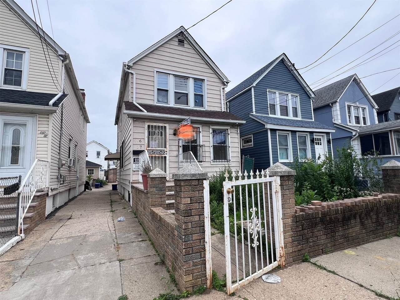 11617 141st Street - Photo 1