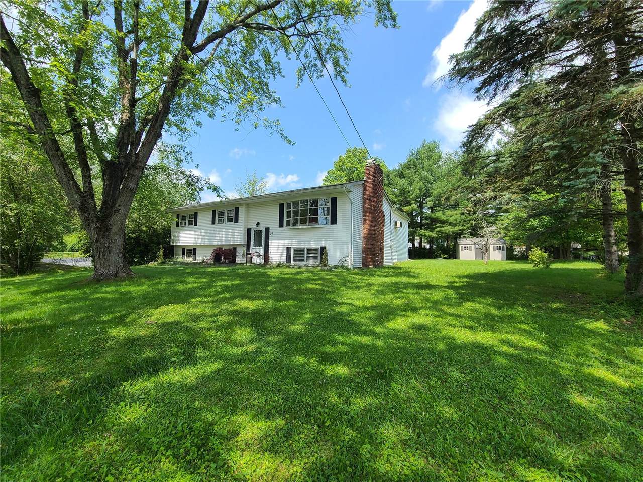 57 Lakeview Drive - Photo 1