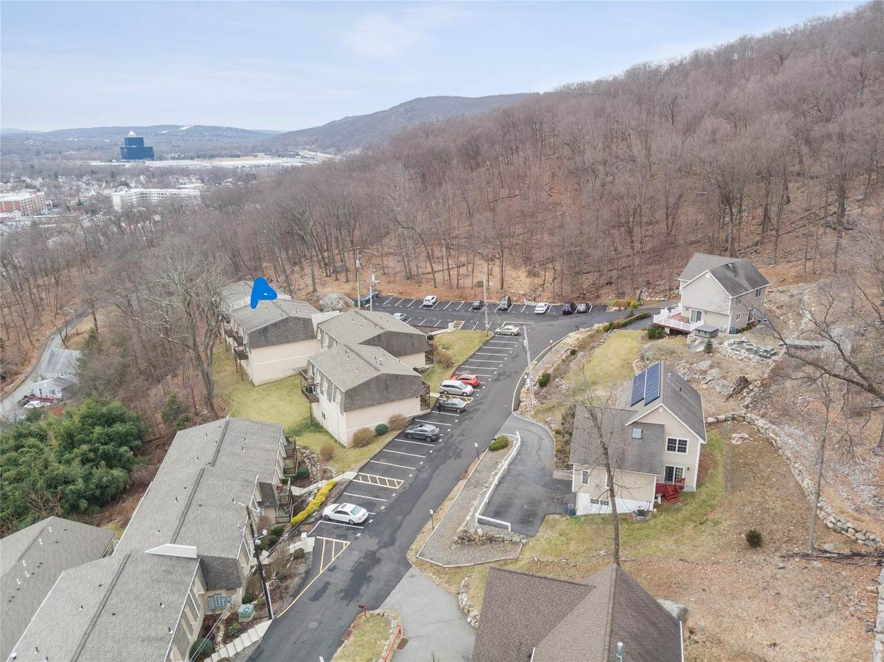 18 Pavilion Ridge Way - Photo 1