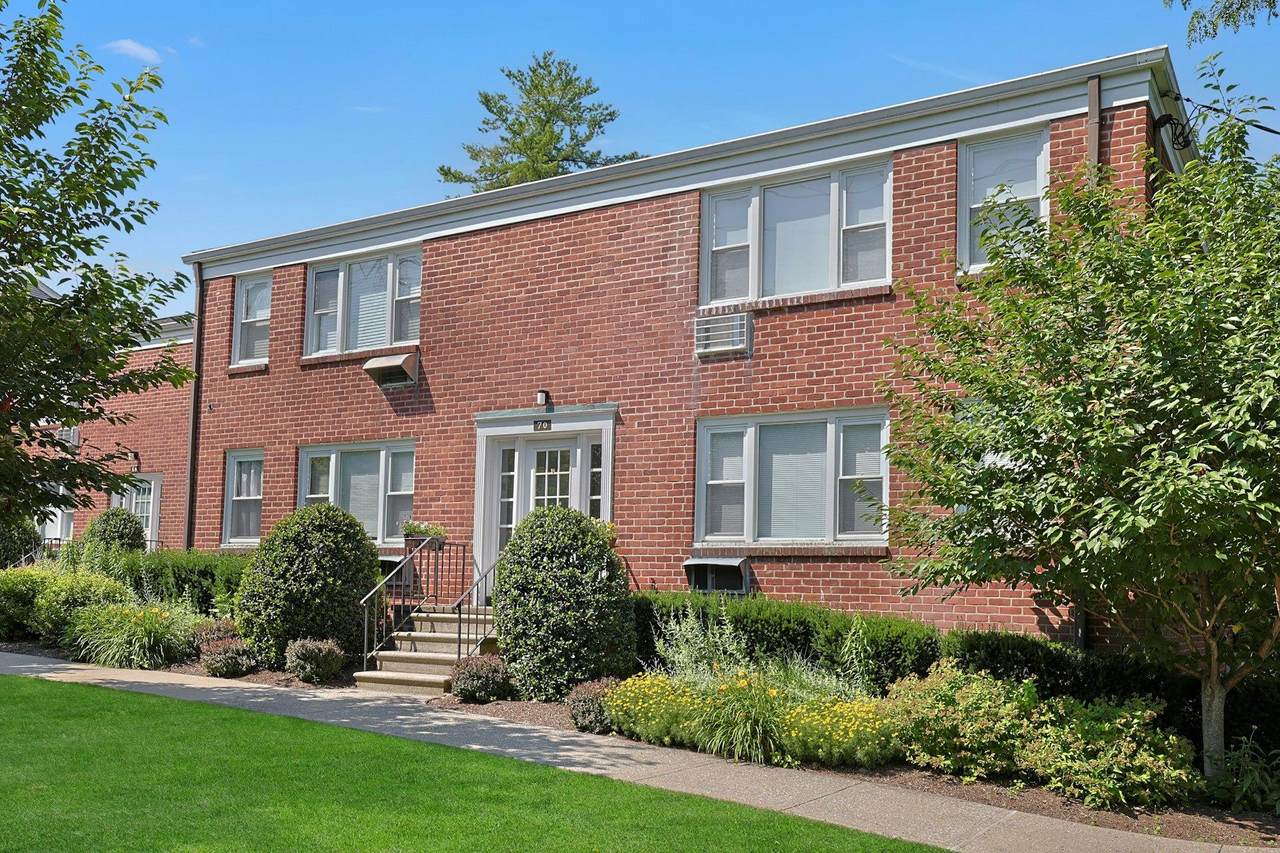 70 Manville Road - Photo 1