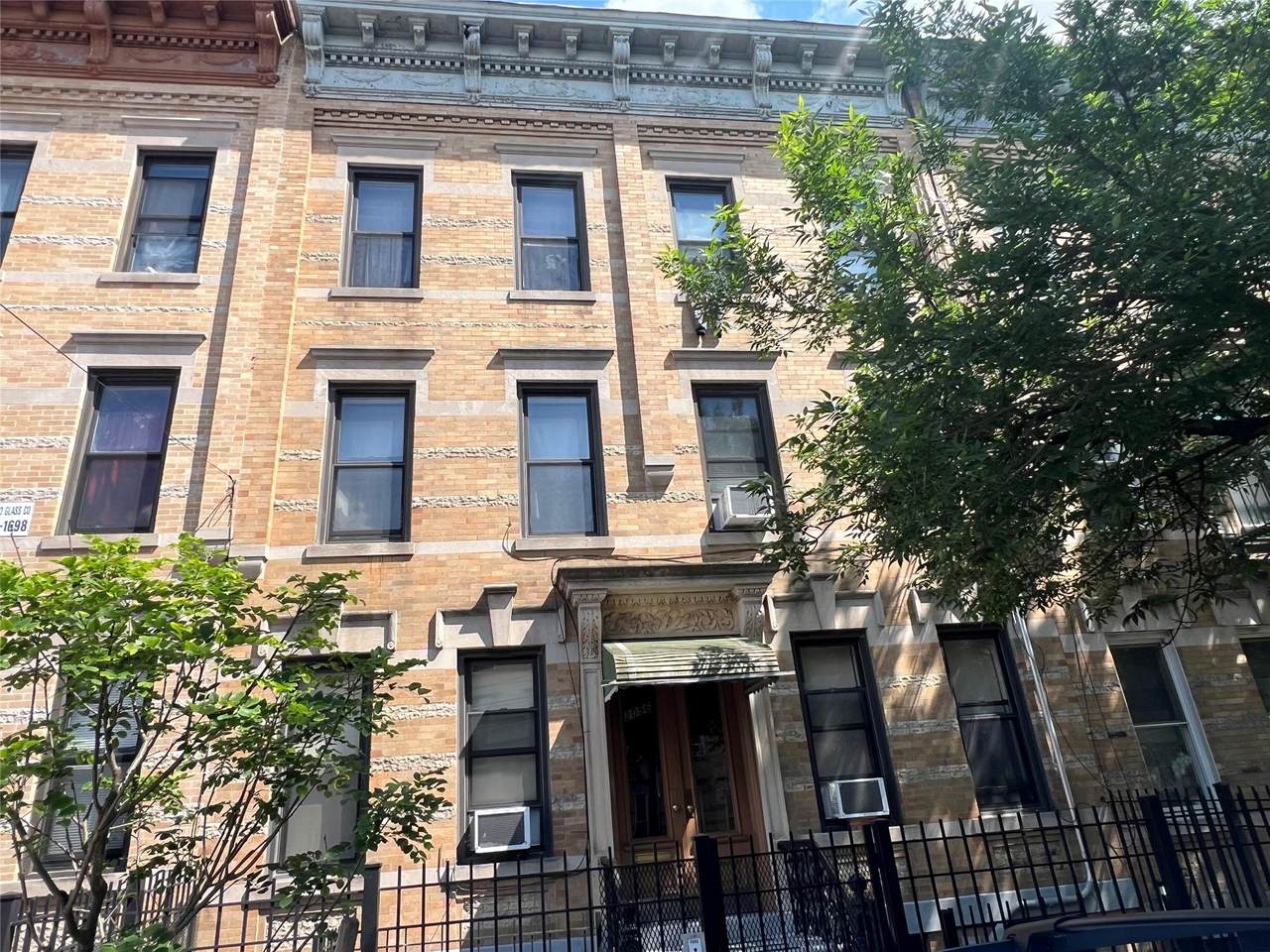 1718 Himrod Street - Photo 1