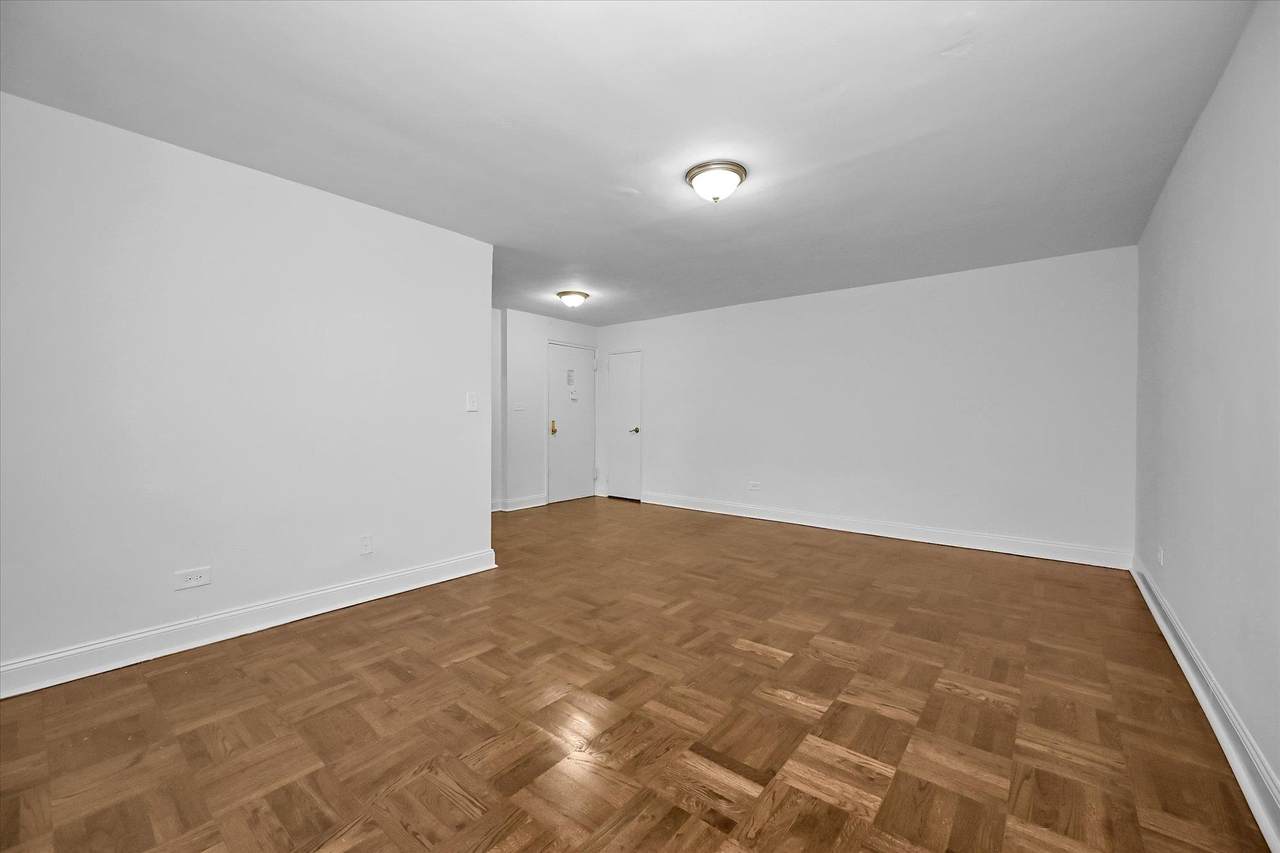 1040 Neilson Street - Photo 1