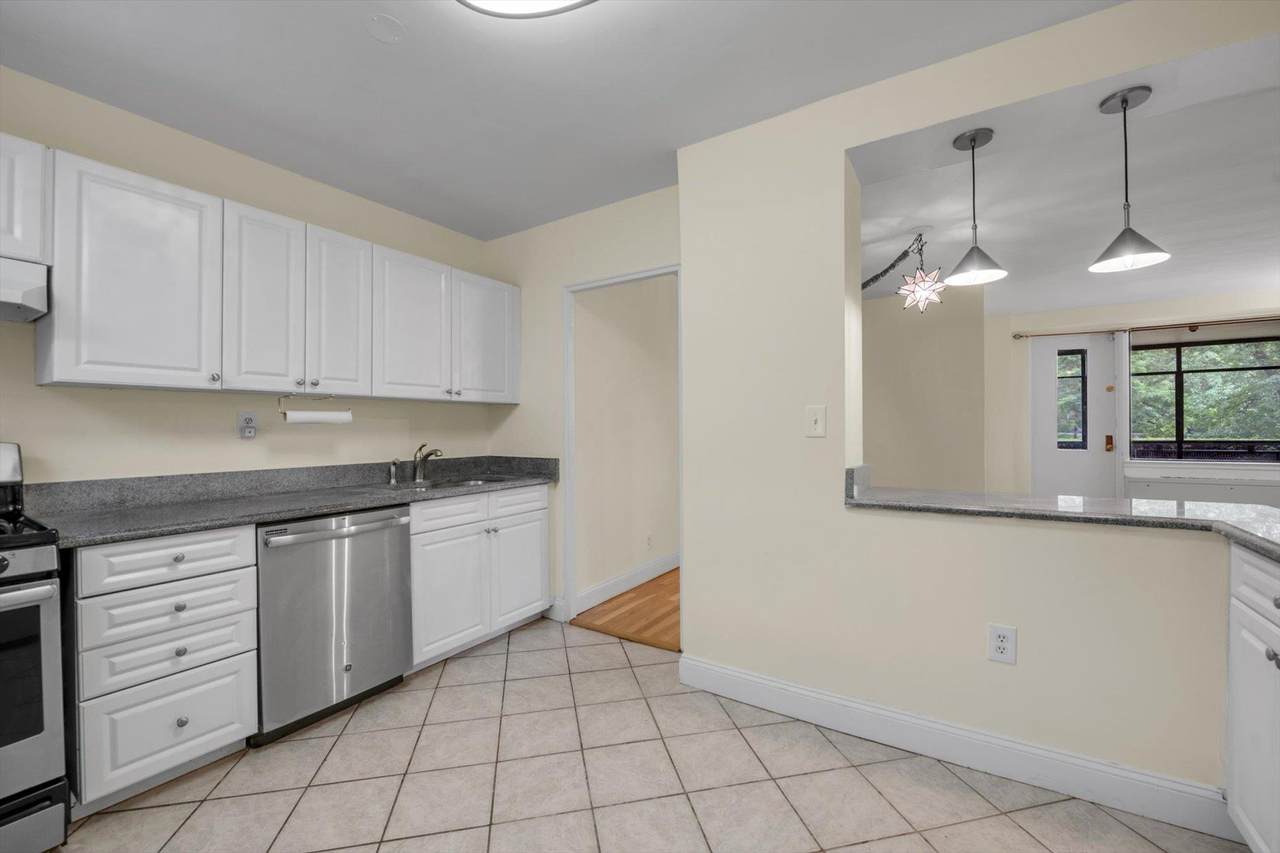4705 Henry Hudson Parkway - Photo 1