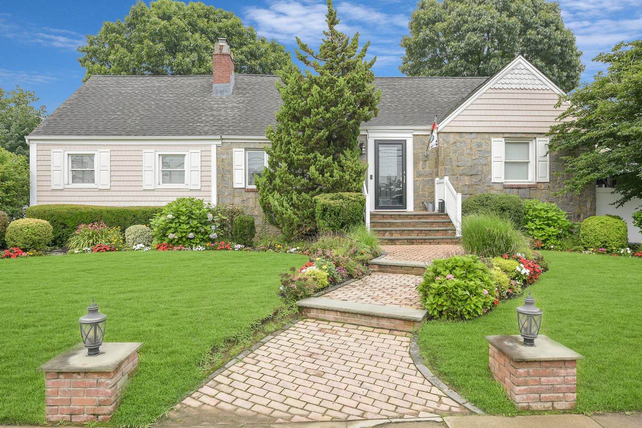 3309 Balsam Street - Photo 1