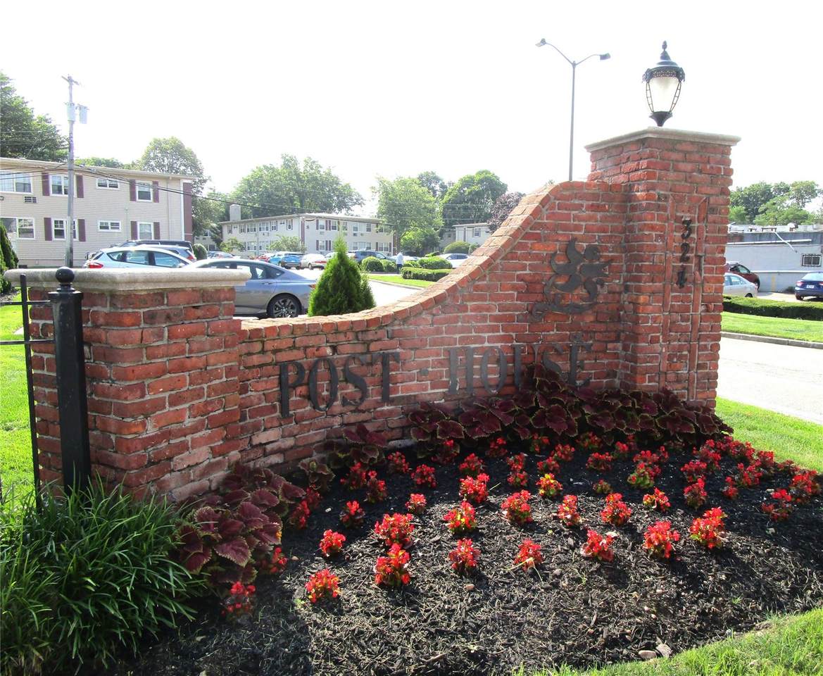 324 Post Avenue - Photo 1