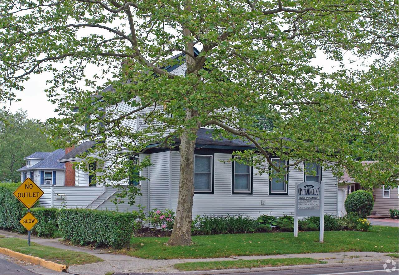 1228 Roanoke Avenue - Photo 1