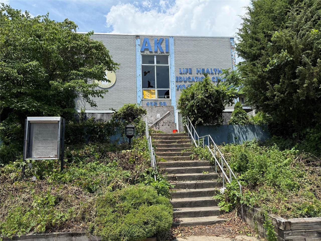 195-39 Hillside Avenue - Photo 1