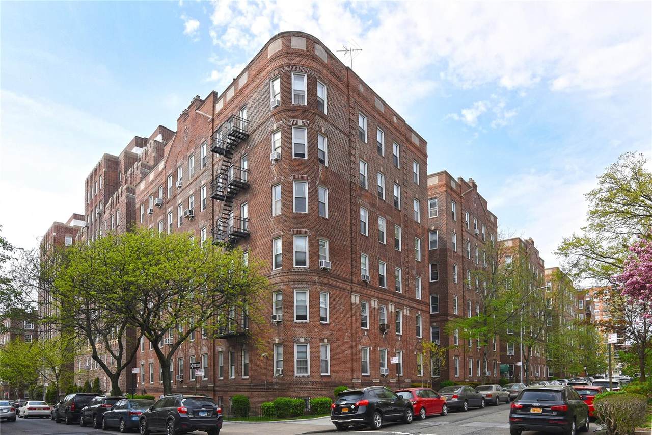 111-15 75th Avenue - Photo 1