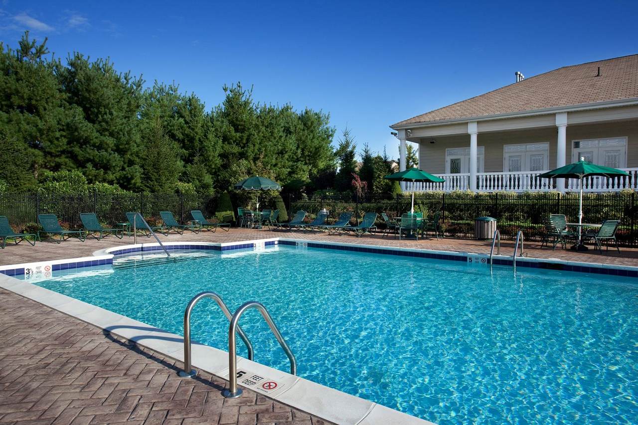 118 Pineview Lane - Photo 1