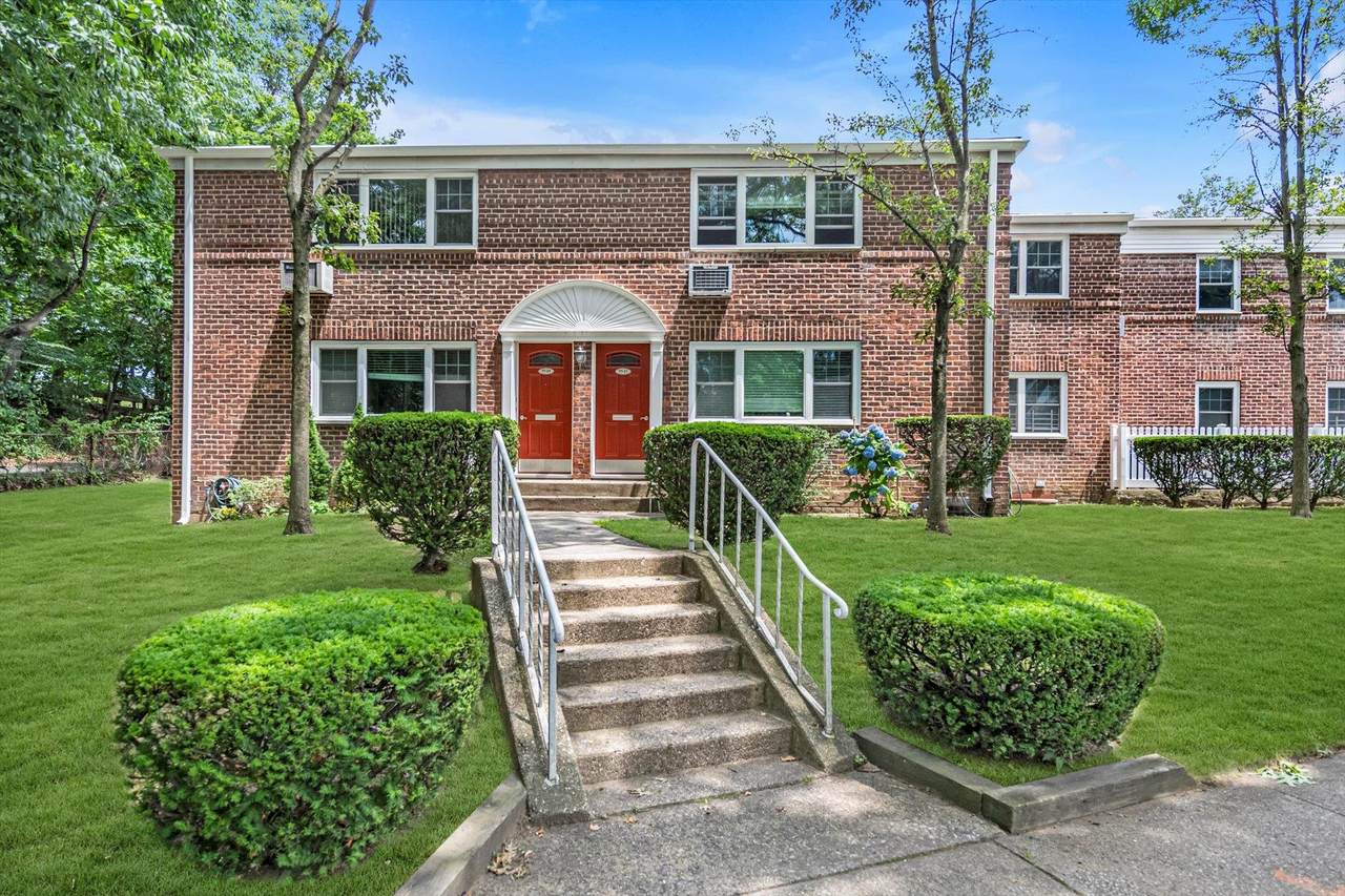 77-17 Springfield Boulevard - Photo 1