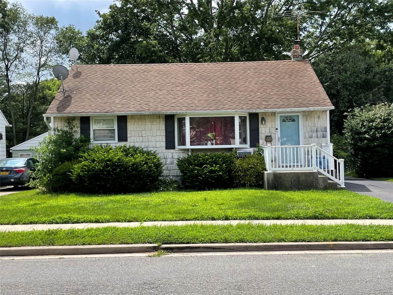 17 Kuhl Avenue - Photo 1