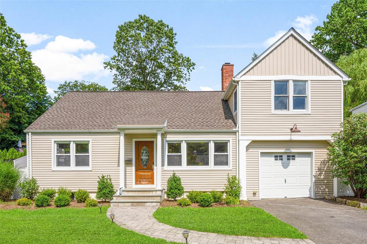 1504 Raleigh Road - Photo 1