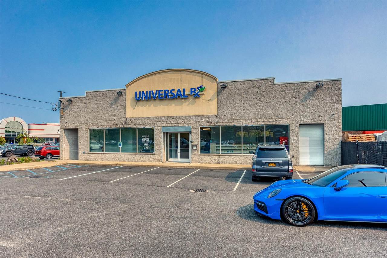 2002 Jericho Turnpike - Photo 1