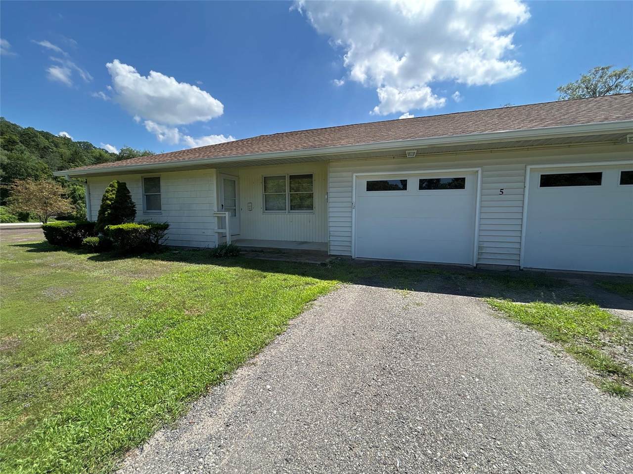 5 Parkview Court - Photo 1