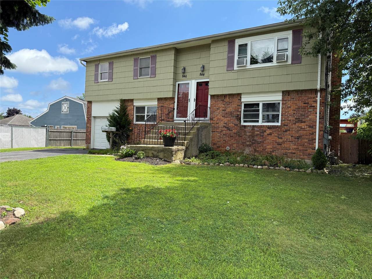846 Conklin Street - Photo 1