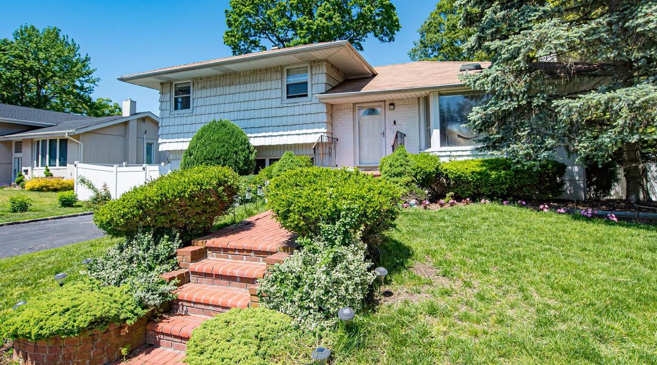 36 Middle Lane - Photo 1