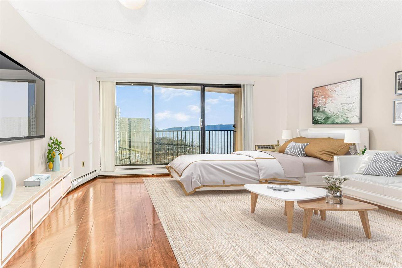 1155 Warburton Avenue - Photo 1